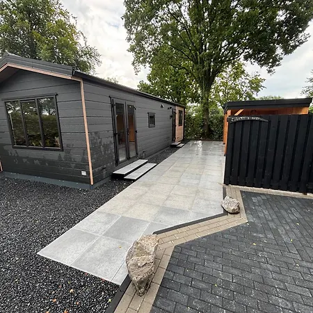 Dağ evi Eiberts Nest Nunspeet